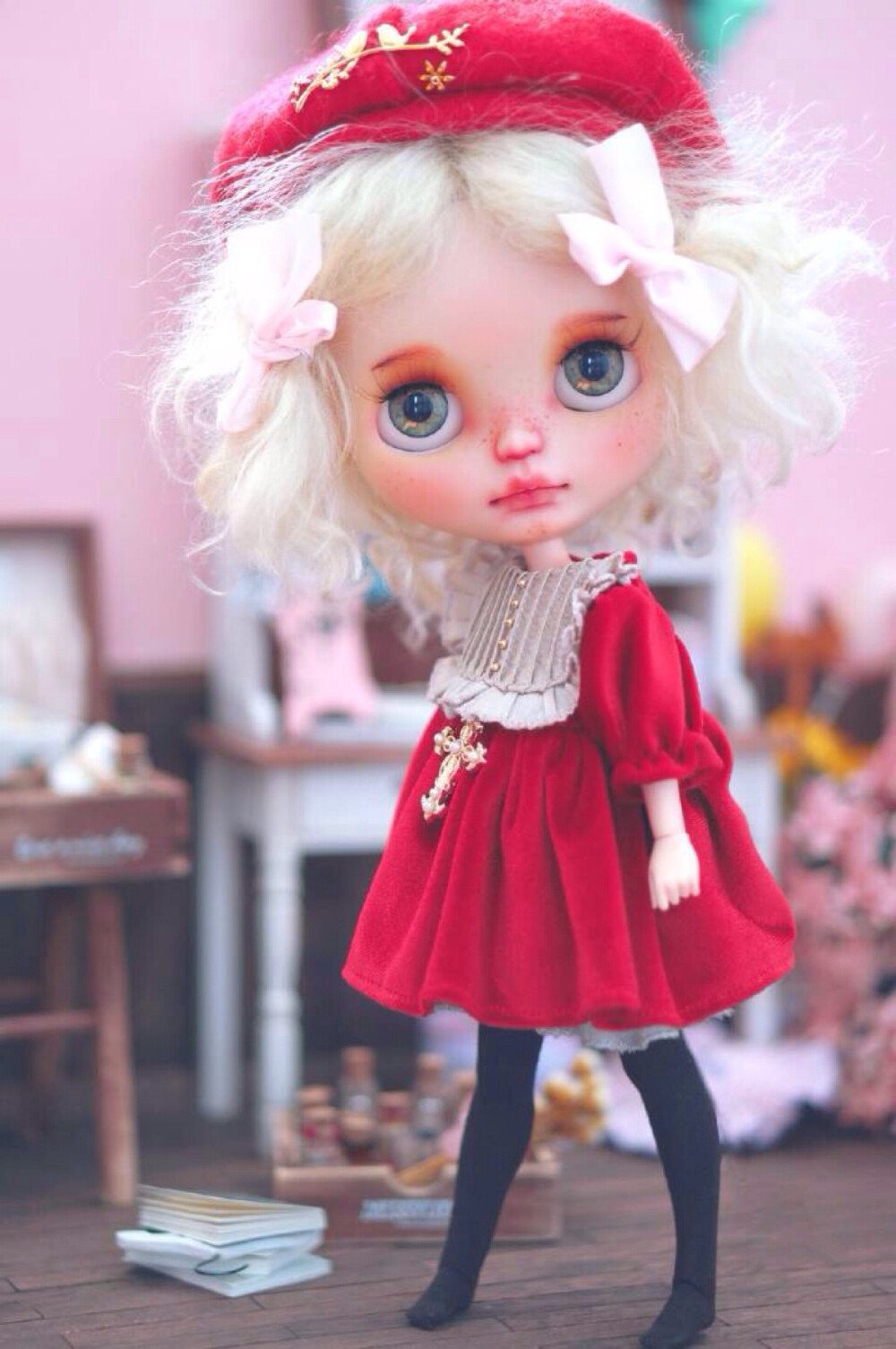 Blythe doll