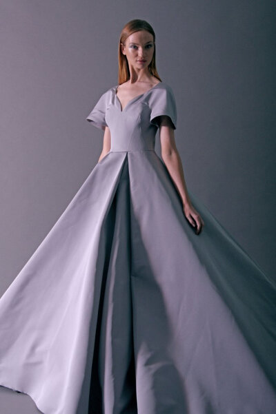 克里斯蒂安·西里亚诺 Christian Siriano 2018早秋系列Lookbook(Pre-Fall 2018)