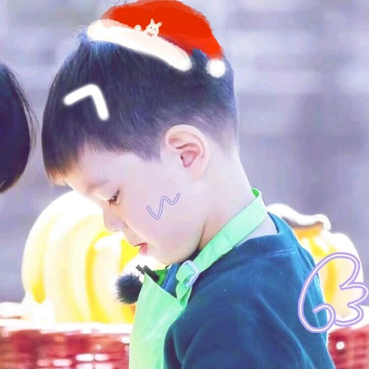 沐颜汐. 圣诞女头