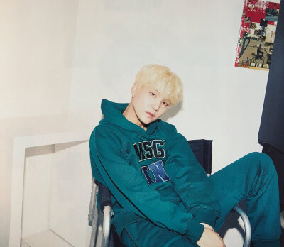 ◤防弹少年团 BTS 金南俊 RM 金硕珍 JIN 闵玧其 SUGA 郑号锡 J-HOPE 朴智旻 JIMIN 金泰亨 V 田柾国 JUNG KOOK cr.idol◢