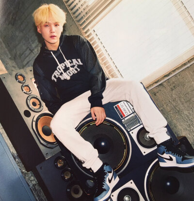 ◤防弹少年团 BTS 金南俊 RM 金硕珍 JIN 闵玧其 SUGA 郑号锡 J-HOPE 朴智旻 JIMIN 金泰亨 V 田柾国 JUNG KOOK cr.idol◢