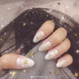 __美甲❀珍珠白 月亮星星