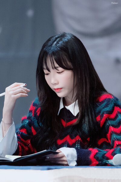 171217 冬专签售会 泰妍饭拍9P