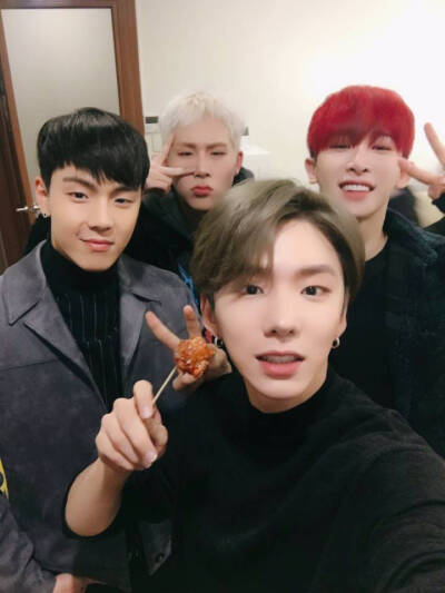 Wonho Kihyun Shownu Jooheon