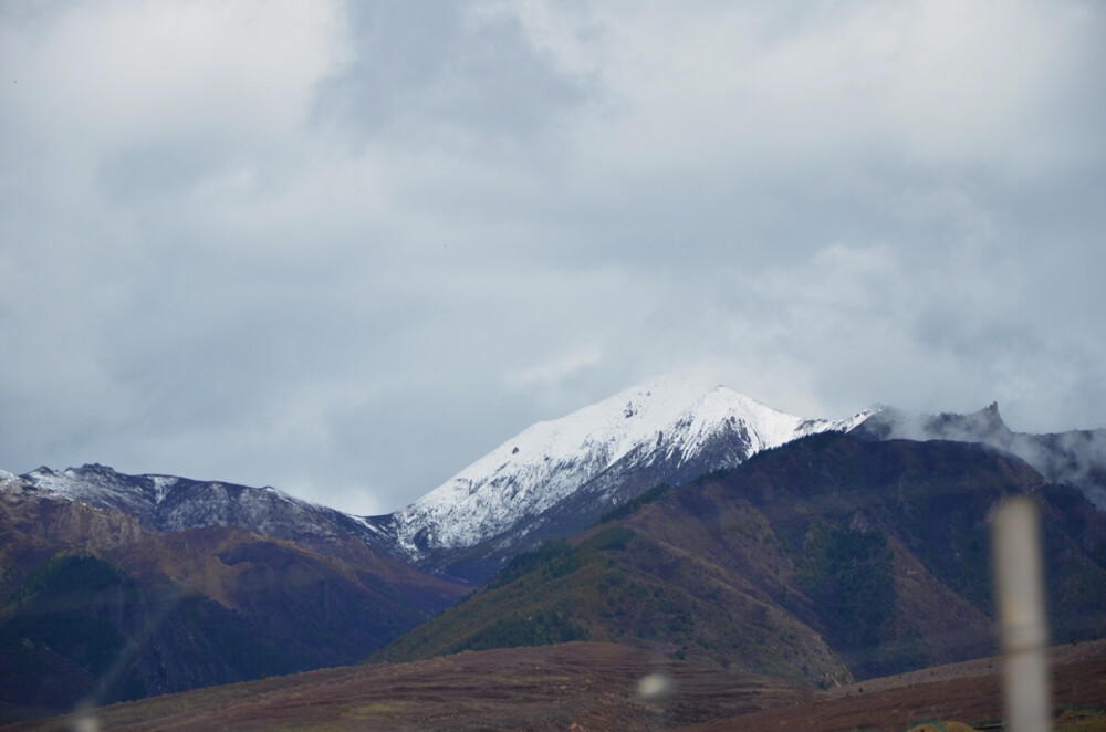 川西。草原。高原。雪山。湖泊