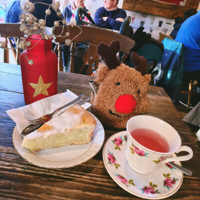 Apple Pie & Berry Tea