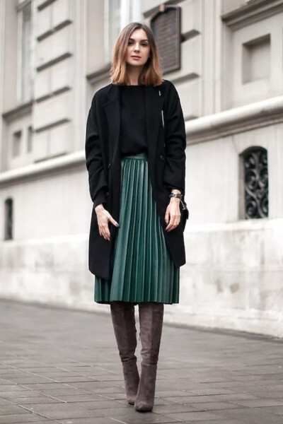 西装+百褶裙 黑+绿 