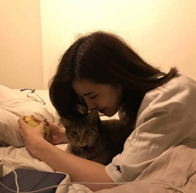 [女头] [韩系头像] [潮流] [个性潮流] [混搭] [气质] [半身] [女神] [网络红人] [时尚] 季懿苏の