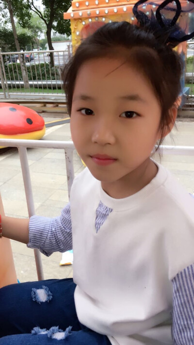 嗨！看着我！