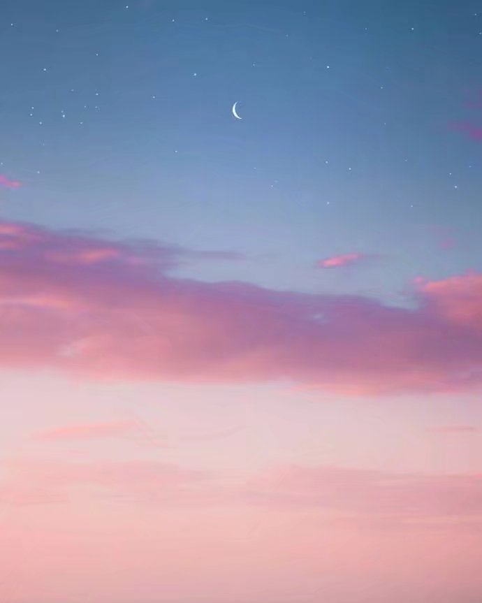 一位阿根廷摄影师拍摄的月亮，画面如梦如幻（ins：matialonsor） ​