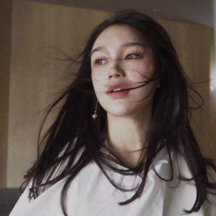 劣质爱情._by女神。