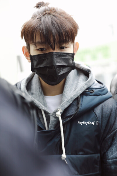 王源 180101 长沙赴北京 cr：RoyBoyCool1108