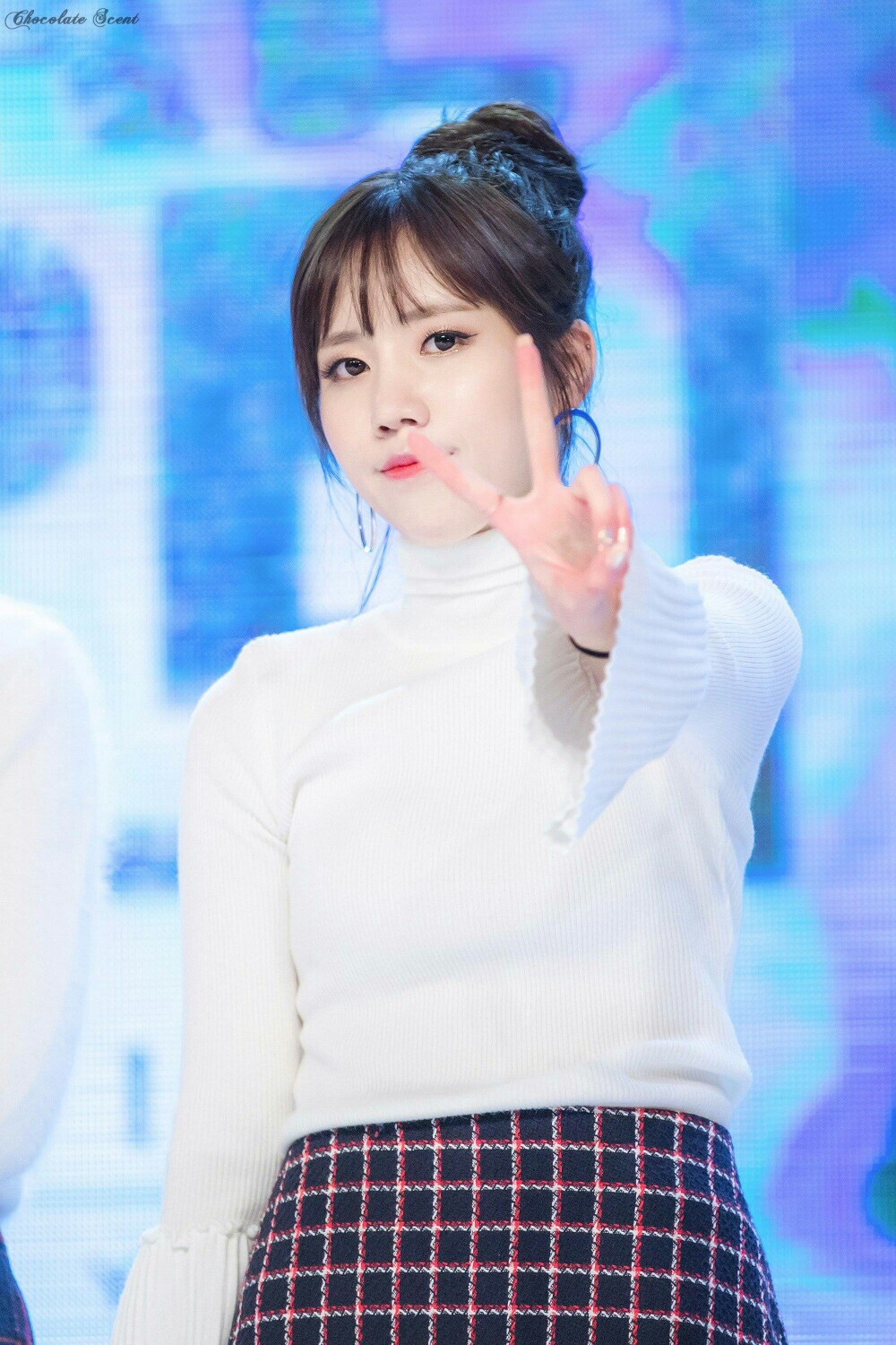 Lovelyz Jin/朴明恩