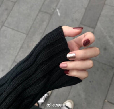 nails