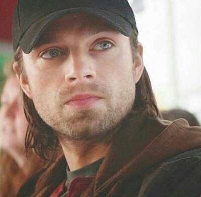 SebastianStan 塞巴斯蒂安斯坦