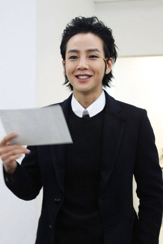 张根硕原来是美男