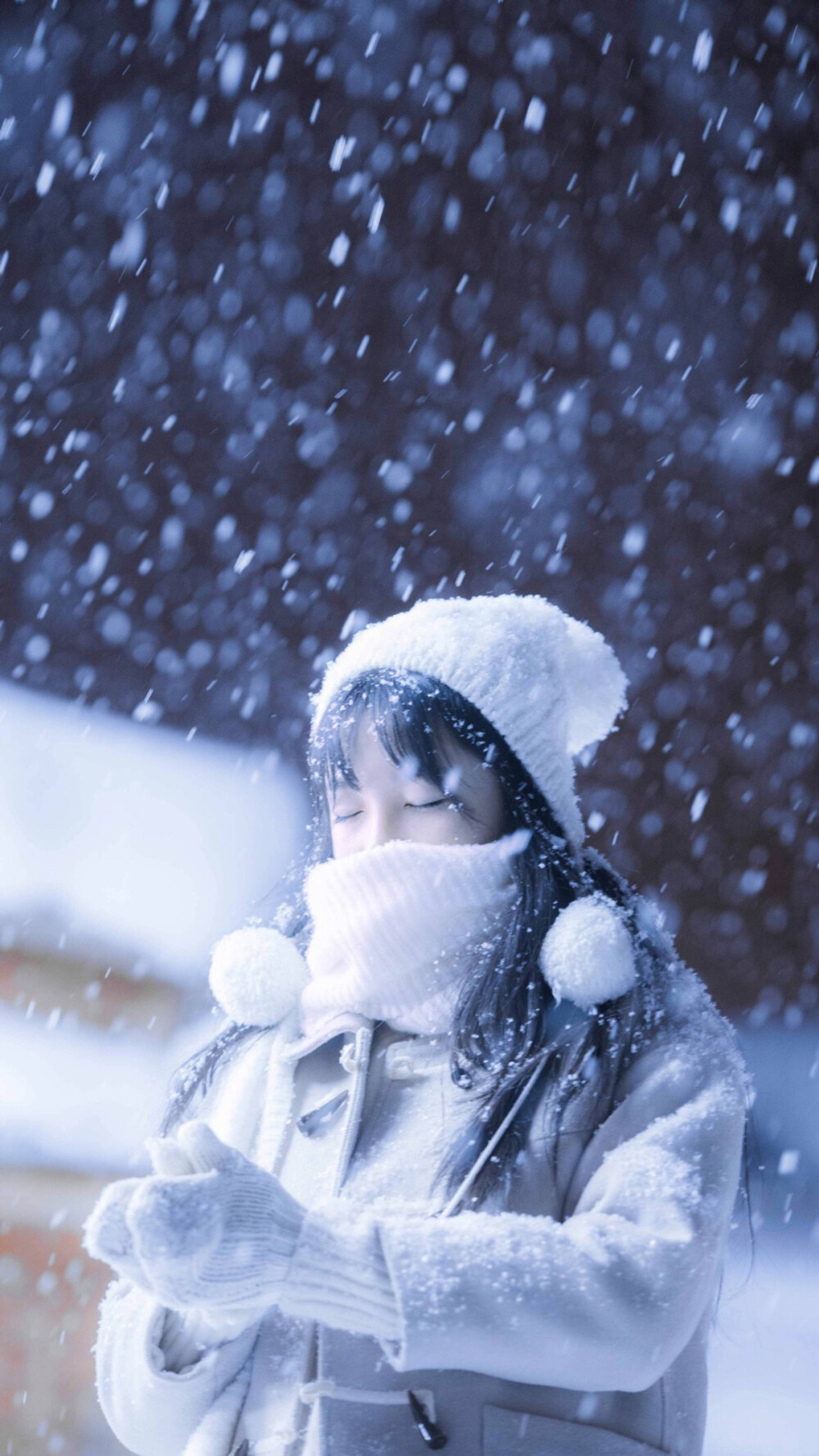 雪景人物唯美照片欣赏图片