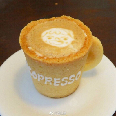 日本大阪的环保咖啡，杯子是饼干做的所以可以全部吃掉，简直满足吃货的愿望