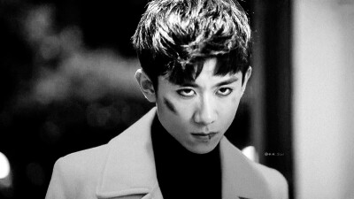 暴力人格崔皓月。