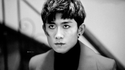 暴力人格崔皓月。