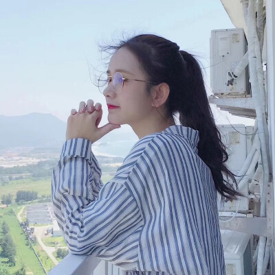 ღ是清风是朝露