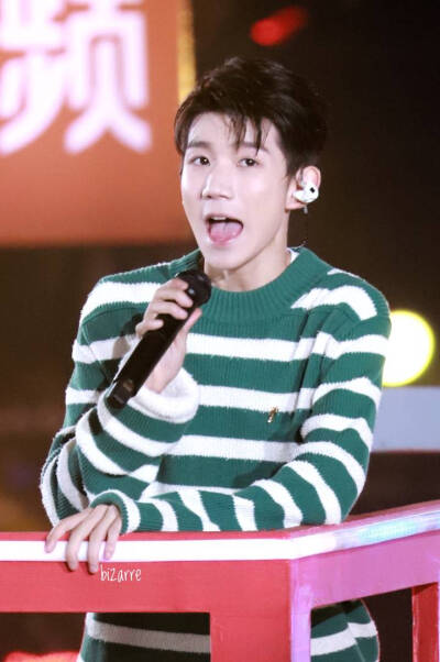 王源 171231 湖南跨年演唱会 cr:27_2_7_