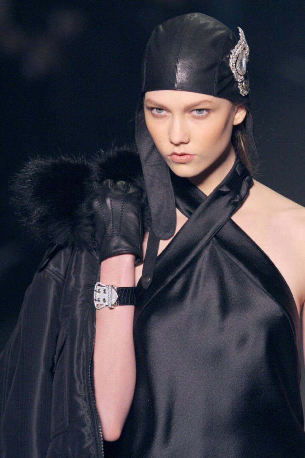 #KarlieKloss##晚安Karlie# RUNWAY | 2009 F/W READY-TO-WEAR HERMèS PART 1 ???