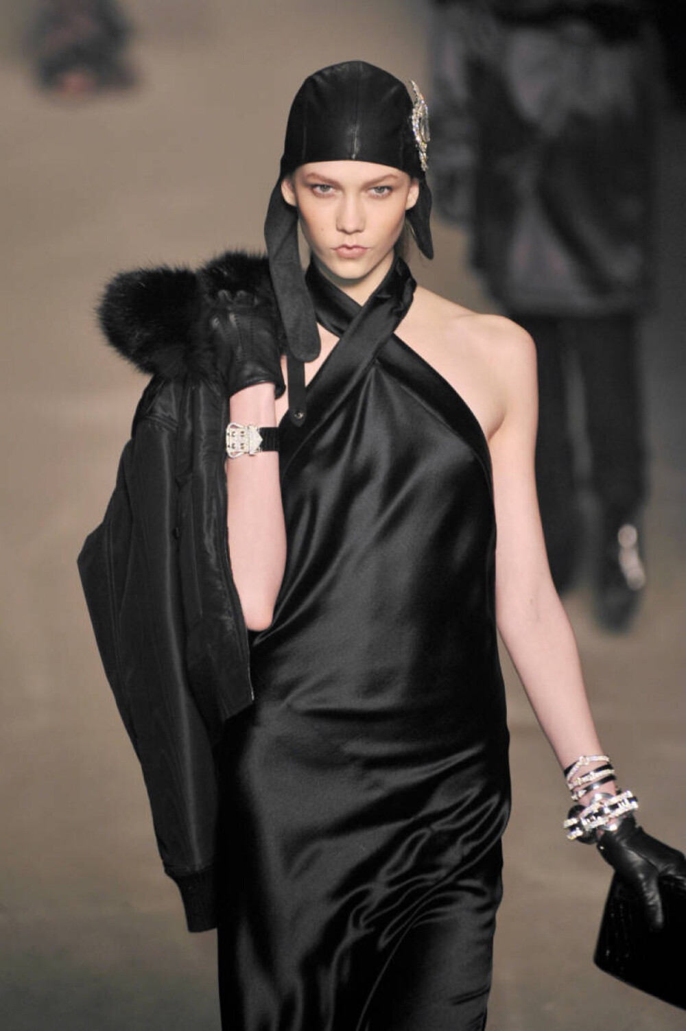 #KarlieKloss##晚安Karlie# RUNWAY | 2009 F/W READY-TO-WEAR HERMÈS PART 1 ​​​