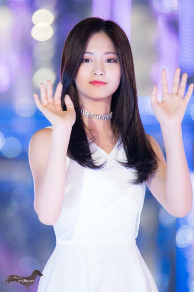 周子瑜 쯔위 Tzuyu
TWICE成员