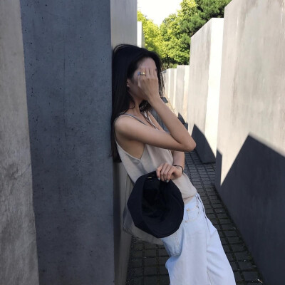 _SUNNY.酷劲【女头】[高清精选][简约个性][欧美黑白][日韩][意境伤感][女生头像]禁二传