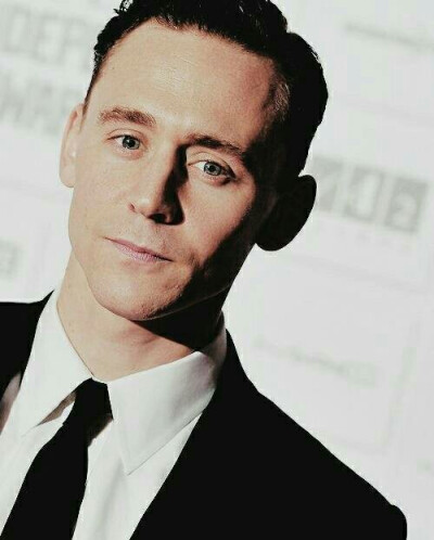 Tom Hiddleston 抖森