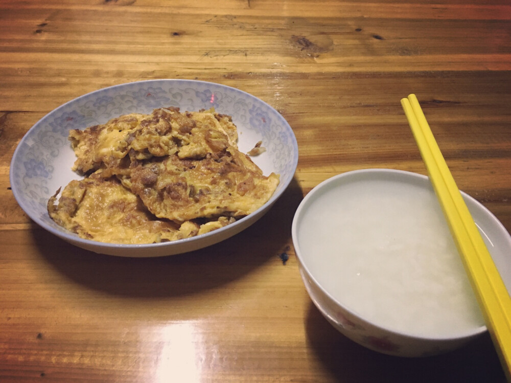 早餐吃粥压火