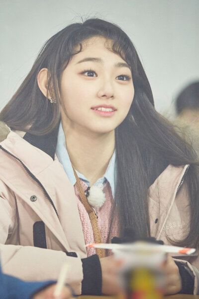 康美娜 I.O.I gugudan