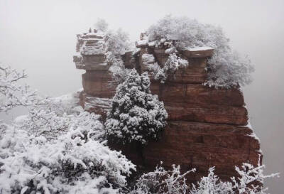 雪满山