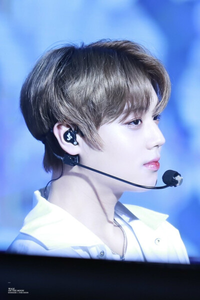 박지훈PARK JI HOON朴志训 WANNA ONE cr.logo