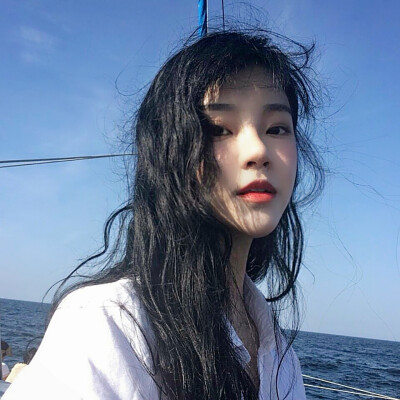 头像. 【关注☞ 髙雨軒°】