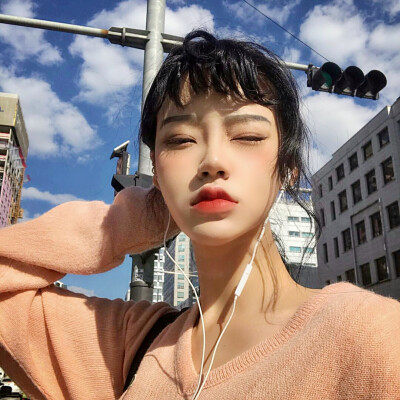 头像. 【关注☞ 髙雨軒°】