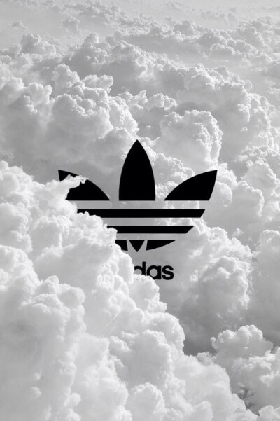 Adidas。