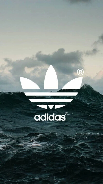 Adidas。