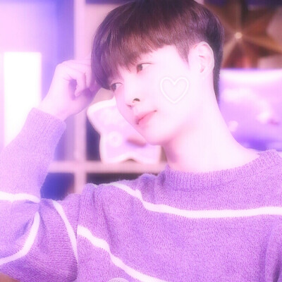  < 张艺兴>头像，紫色妙卡巧克力，自截调/喜欢收藏，抱图点赞.禁二改.二传，标明出处/by江娱
