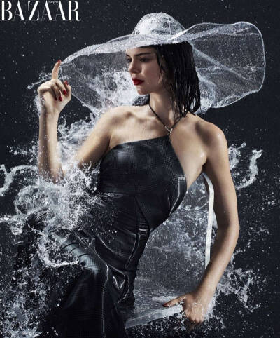 Kendall Jenner
by S?lve Sundsb?
for Harper's Bazaar US February 2018 ???