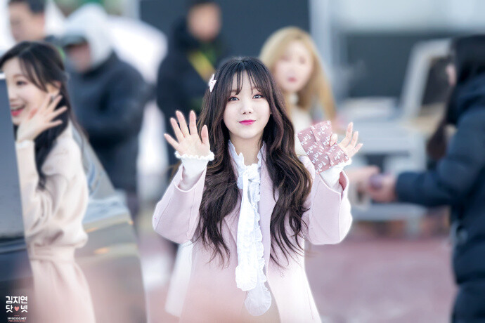 #LOVELYZ# 〖无⇔高清〗180123 平昌冬季奥运会火炬接力庆典音乐会 #KEI# 相关cr eyes4kei/19930521_net ​​​​