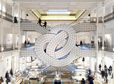 装置 / sous le ciel by leandro erlich will run until february 18th, 2018 at paris’ le bon marché ​​​​