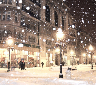 雪 夜 都市