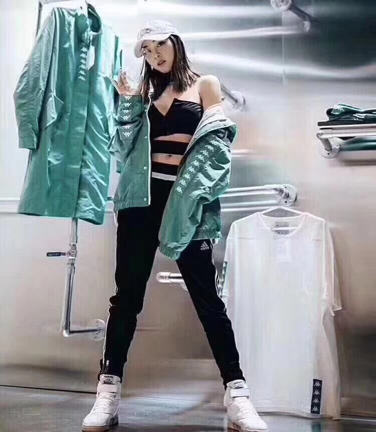 加微信13108022728正品潮服海外直售，彪马等aj联名，加好友送折扣