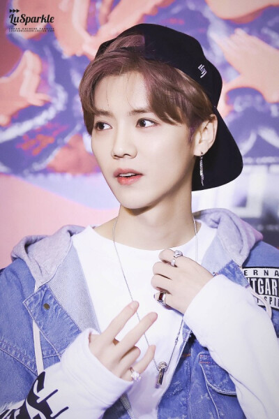 180123 热血街舞团群访 鹿晗-LuHan