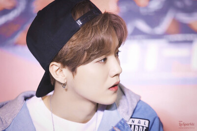 180123 热血街舞团群访 鹿晗-LuHan