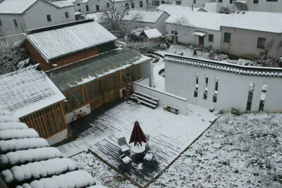 苏州难得一遇的大雪~ 青山外~