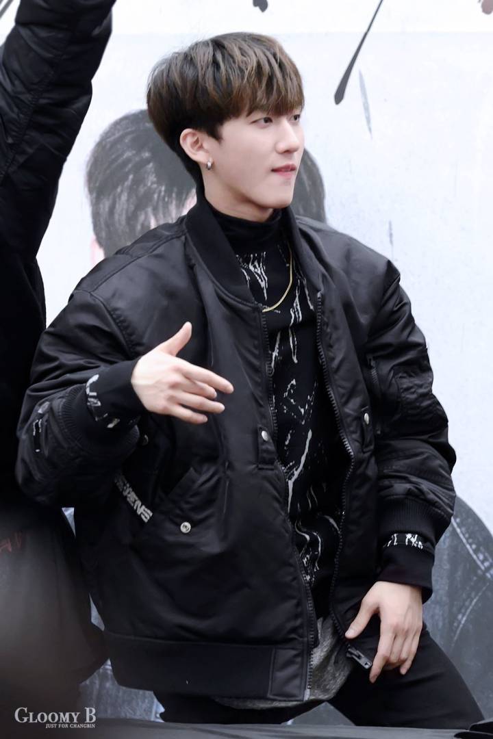 #徐彰彬##straykids# 180122 coex广场拍手… - 高清图片，堆糖，美图壁纸兴趣社区