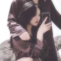 我觉得男生最帅的时候，是你生气时对他拳打